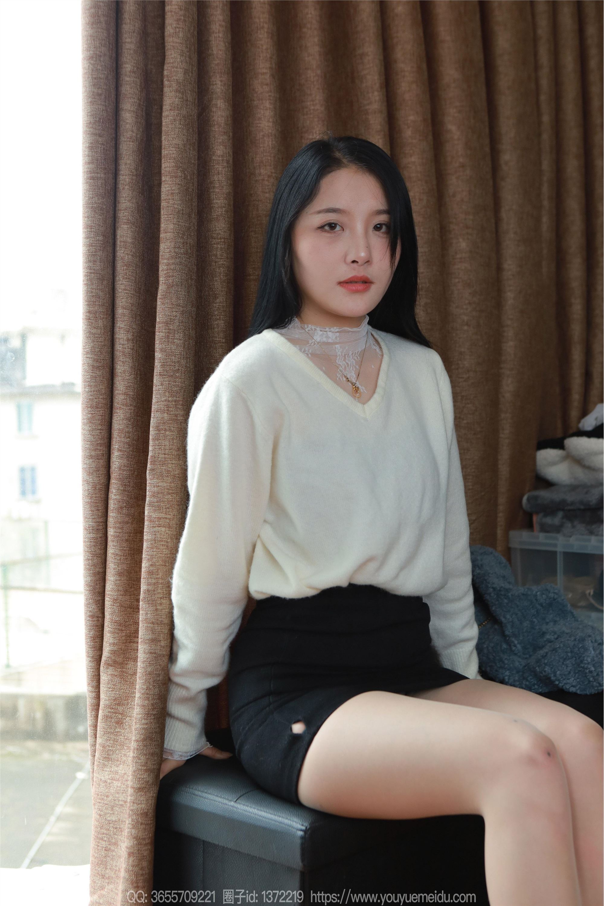 IESS异思趣向  2025.03.03 丝享家 1991 婉萍《酒杯美腿》